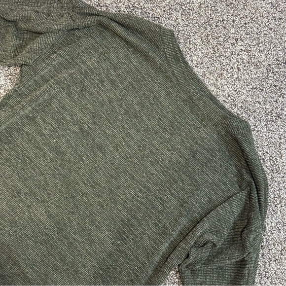 Max Studio Dark Green Long Sleeve Top - Picture 4 of 7